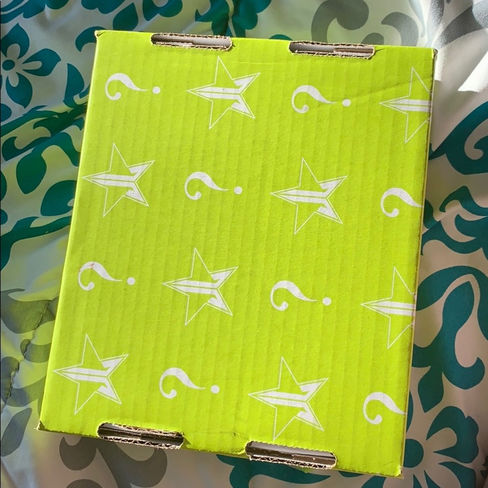 Jeffee Star premium mystery box